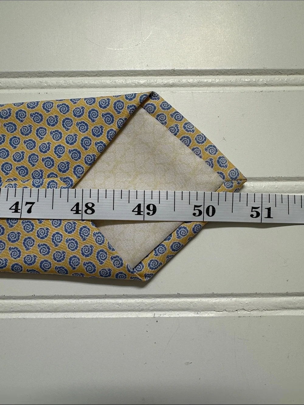 Vineyard Vines Yellow Tie w/ Blue Shells